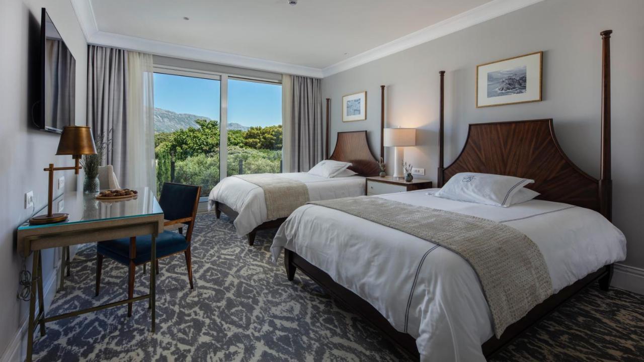 Royal Blue Hotel ดูบรอฟนิก ภายนอก รูปภาพ A guest room at the Hotel del Coronado